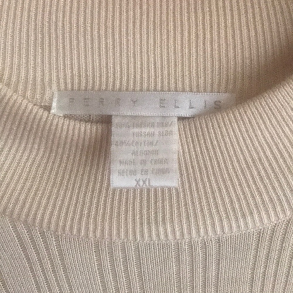 Perry Ellis Sweater - Picture 3 of 3